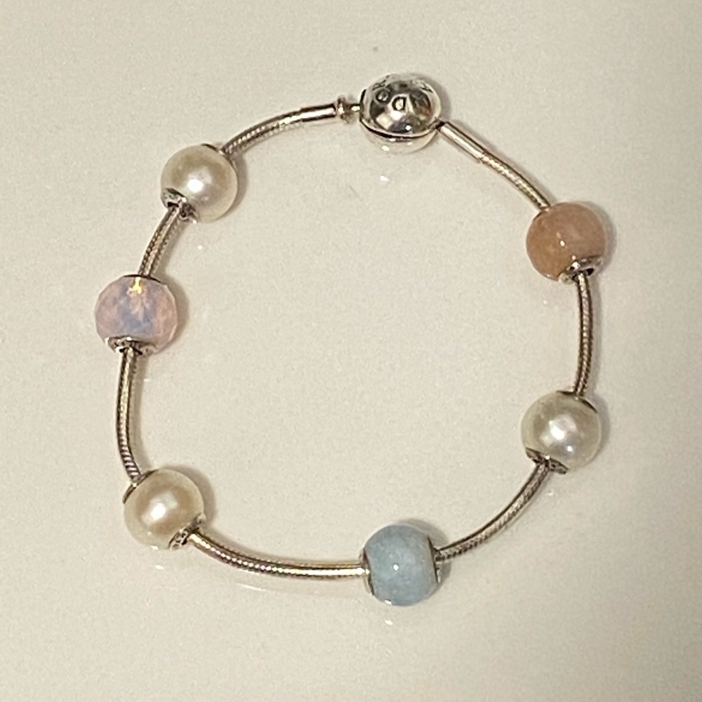 Pandora silver essence bracelet with 6 charms 6.9